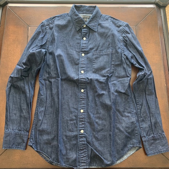 Banana Republic casual button down - Picture 3 of 5